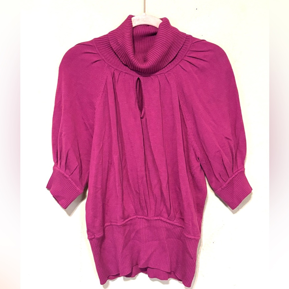 Magenta Cowel Short Sleeve Sweater Size Large Pleated Puff Sleeve Keyhole Neck
